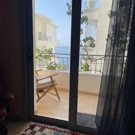 Seaview Double Bed Sarandë